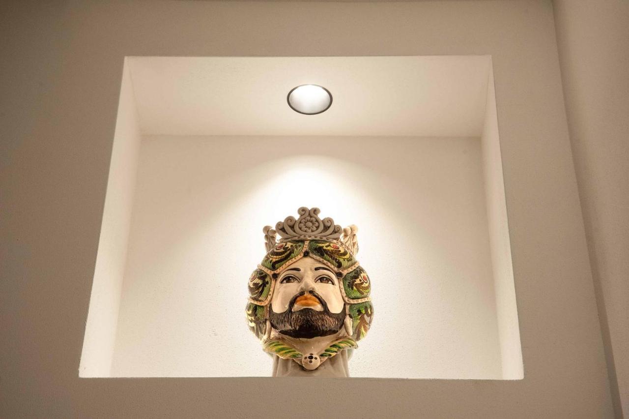 Palazzo Al Carmine Hotel Монреале Екстериор снимка
